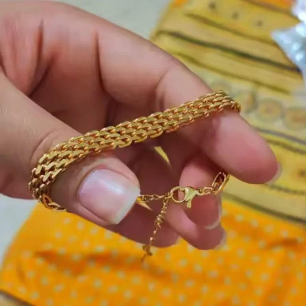 Elegant 18K Gold Chain Bracelet  Stainless Steel Bracelet